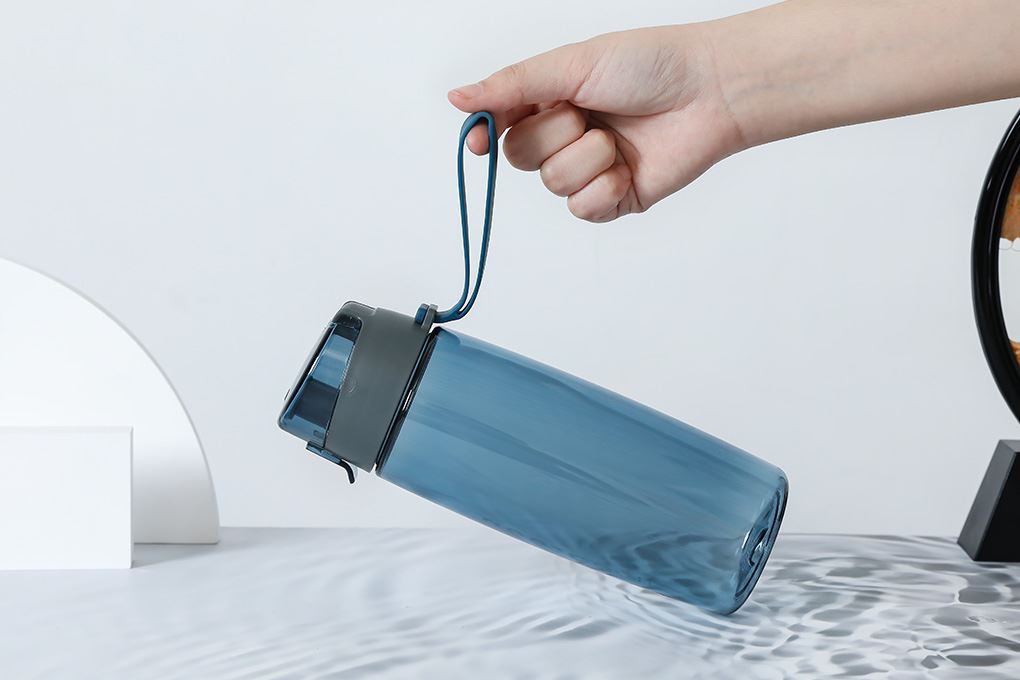 Bình đựng nước nhựa Tritan 500 ml Inochi Kita Active HIN.BIKA.0500 Màu Xanh đậm