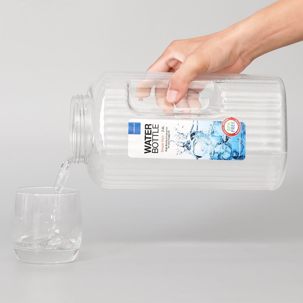 Bình đựng nước nhựa 2600 ml Lock&Lock HAP739W