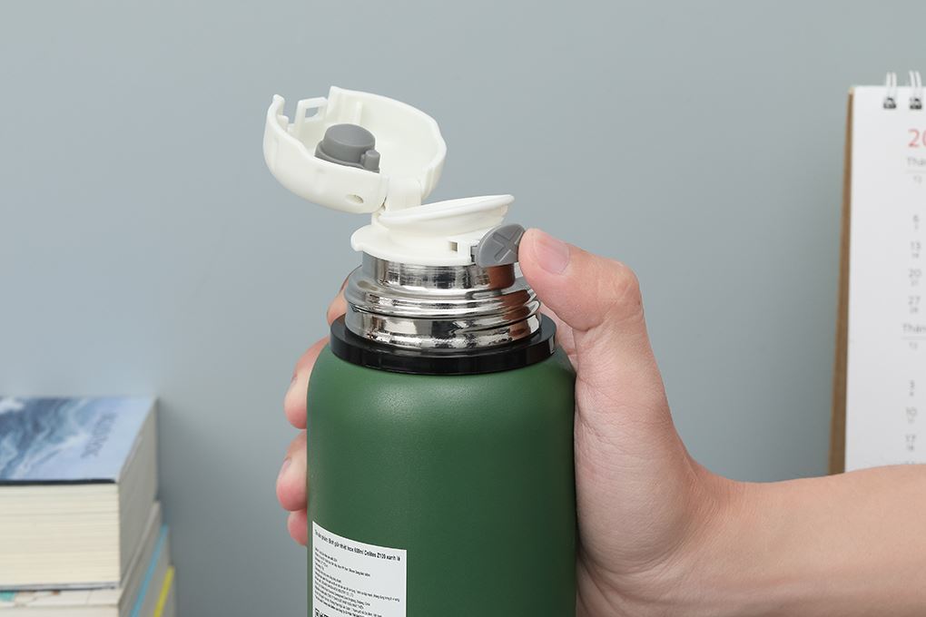 Bình giữ nhiệt Inox 600 ml Delites Z109 Xanh lá Màu Xanh lá