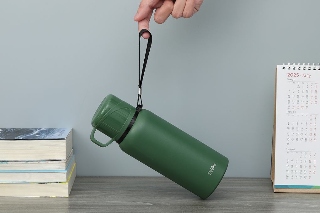 Bình giữ nhiệt Inox 600 ml Delites Z109 Xanh lá Màu Xanh lá