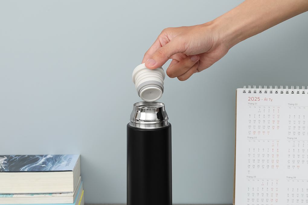 Bình giữ nhiệt Inox 500 ml Delites Z037 Đen Màu Đen