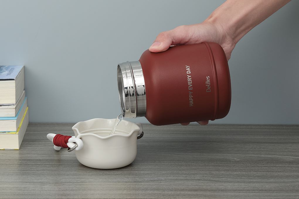 Bình đựng thức ăn giữ nhiệt Inox 680 ml Delites FH680 Đỏ Màu Đỏ