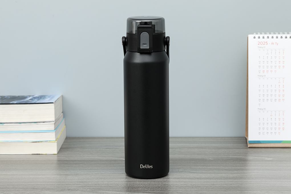Bình giữ nhiệt Inox 700 ml Delites XB-24130 Đen Màu Đen