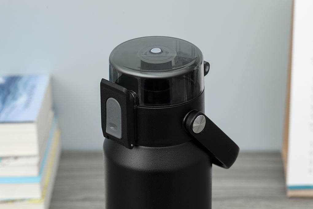 Bình giữ nhiệt Inox 700 ml Delites XB-24130 Đen Màu Đen