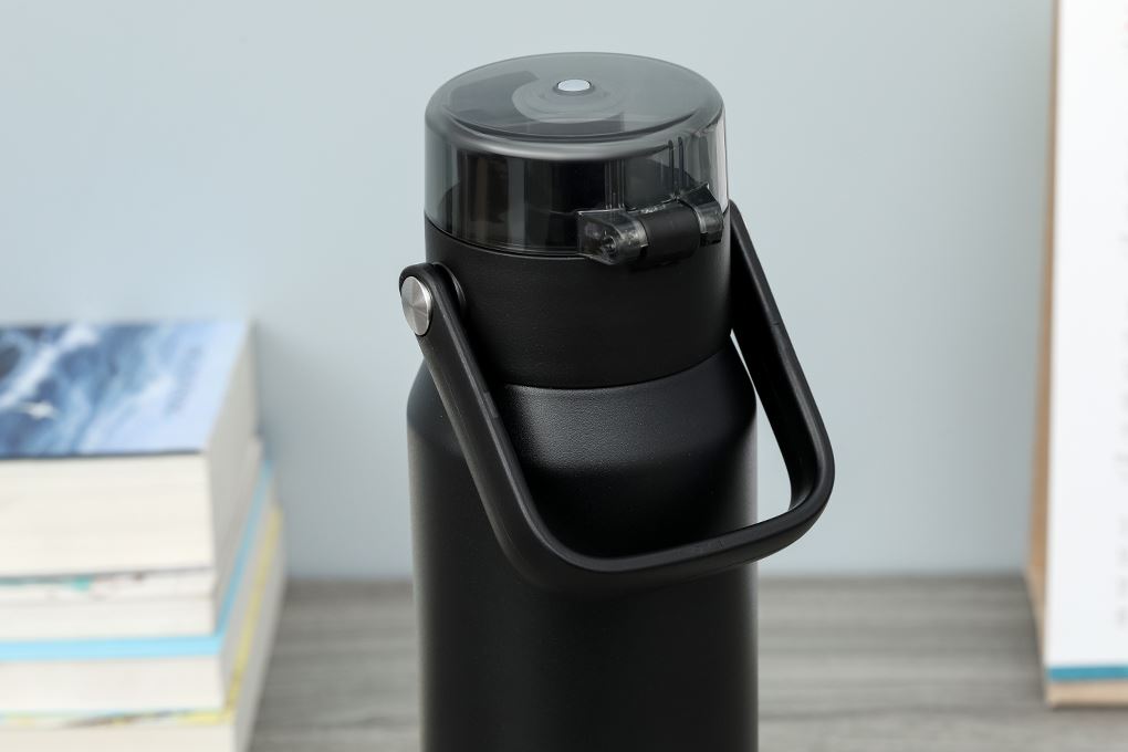 Bình giữ nhiệt Inox 700 ml Delites XB-24130 Đen Màu Đen