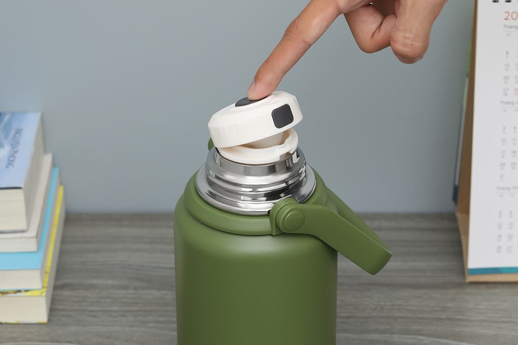Bình giữ nhiệt Inox 900 ml Delites XB-22132 Xanh lá Màu Xanh lá