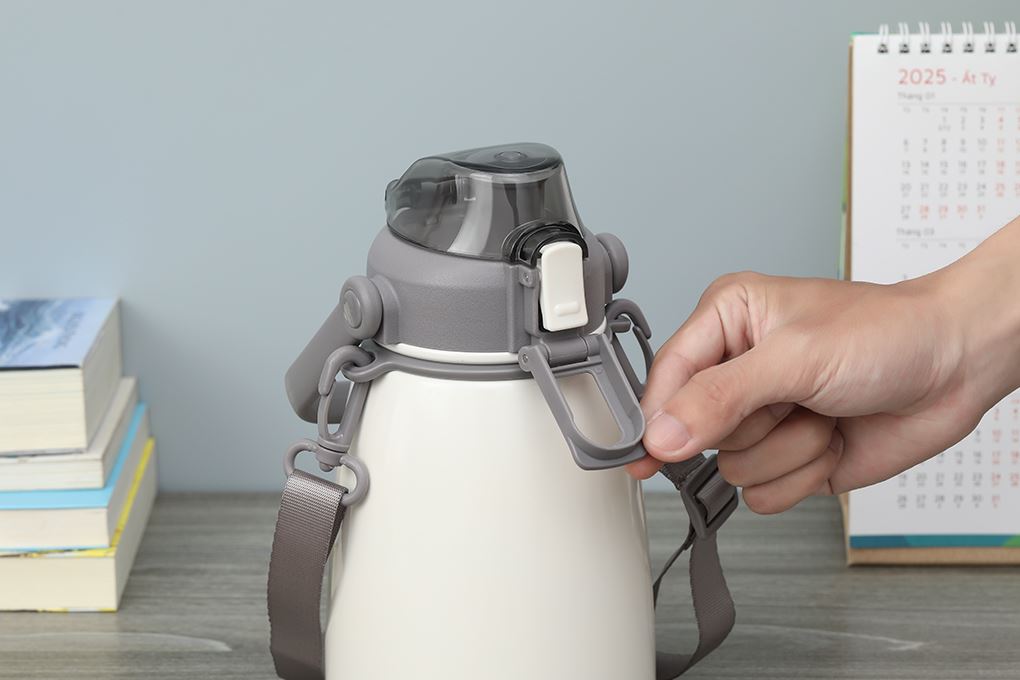 Bình giữ nhiệt Inox 1100 ml Delites DSV-088 Trắng Màu Trắng