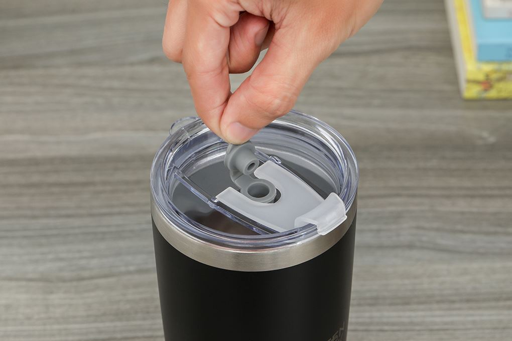 Ly giữ nhiệt inox 590 ml Green Cook GCC25-06 đen Màu Đen