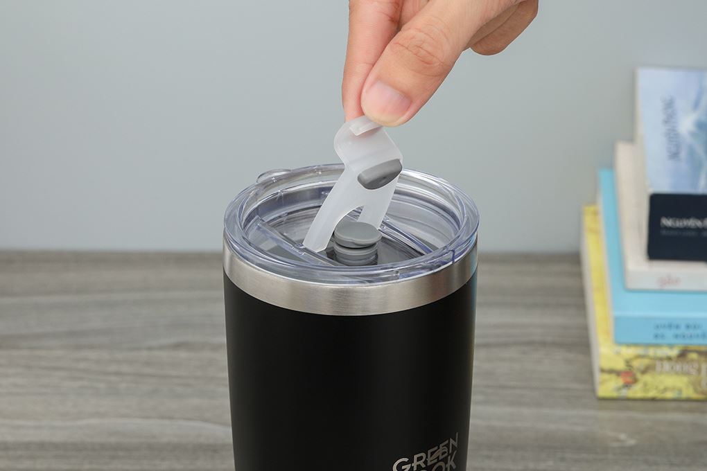 Ly giữ nhiệt inox 590 ml Green Cook GCC25-06 đen Màu Đen
