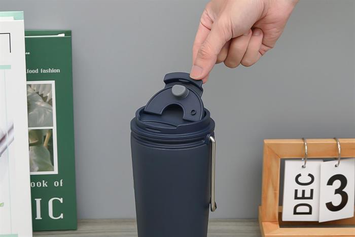 Ly giữ nhiệt inox 540 ml Lock&Lock Bucket Tumbler LHC4269NVY Màu Xanh Navy