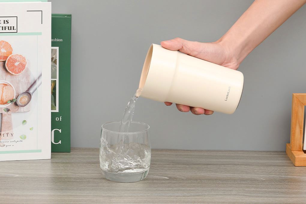 Ly giữ nhiệt inox 500 ml Lock&Lock Metro Cafe Tumbler LHC4357IVY Màu Trắng