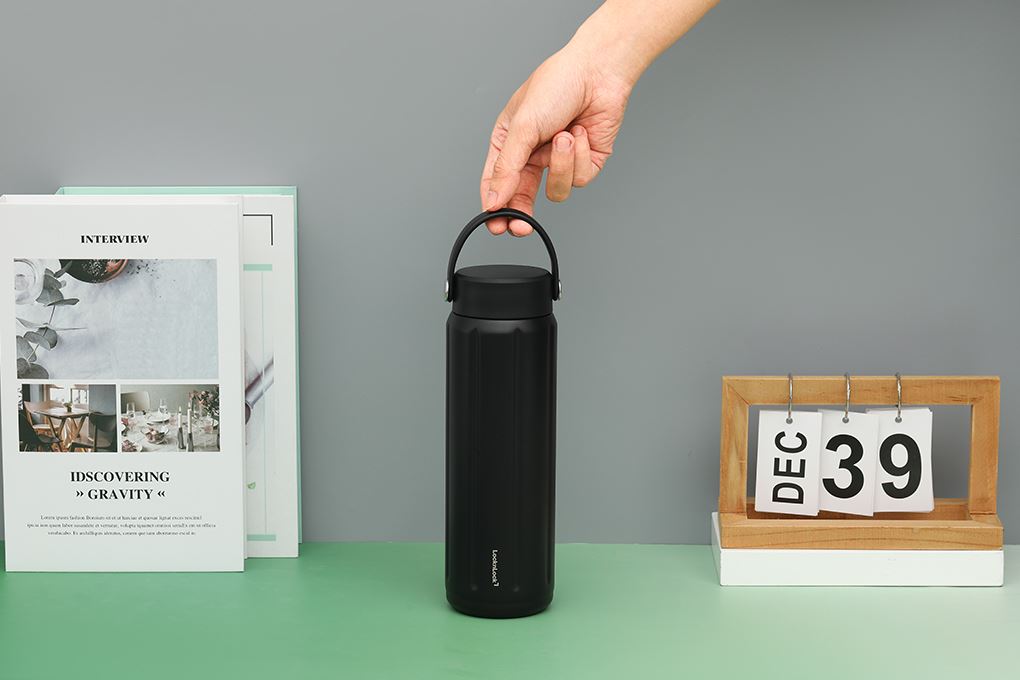 Bình giữ nhiệt Inox 630ml Lock&Lock LHC4427BLK Màu Đen