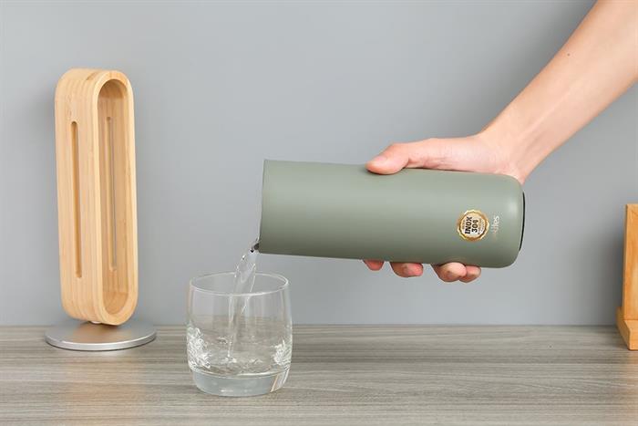 Bình giữ nhiệt Inox 600 ml Delites Y71 Màu Xanh lá