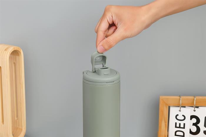 Bình giữ nhiệt Inox 600 ml Delites Y71 Màu Xanh lá