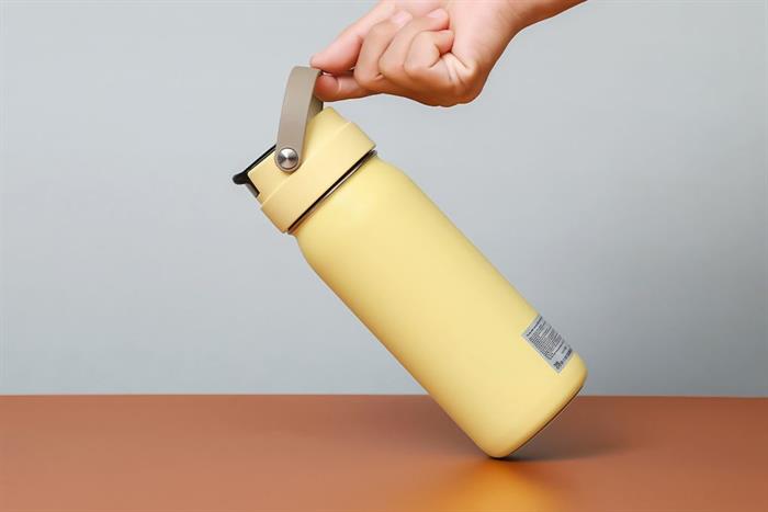 Bình giữ nhiệt Inox 630 ml Delites XB-25130 Màu Vàng