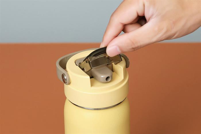 Bình giữ nhiệt Inox 630 ml Delites XB-25130 Màu Vàng