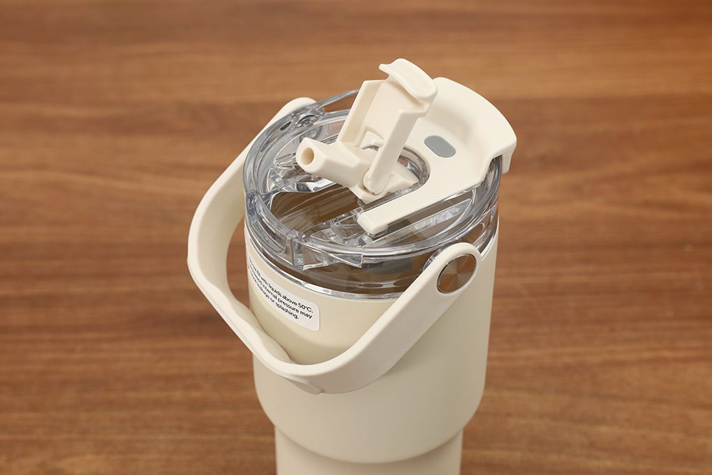 Ly giữ nhiệt Inox 600 ml Lock&Lock LHC4430IVY Màu Trắng