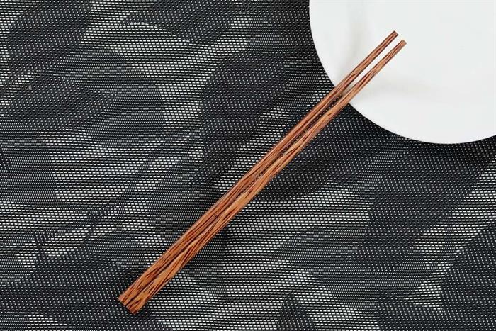 Bộ 10 đôi đũa gỗ dừa vuông Trường Sơn Màu Nâu nhạt