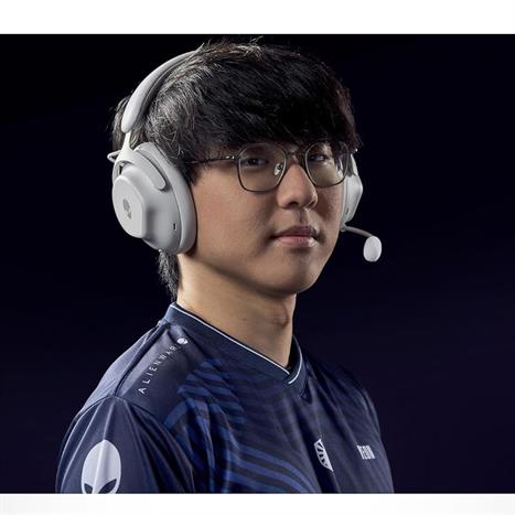 Tai nghe chụp tai Gaming Dell Alienware Pro Light Màu Trắng