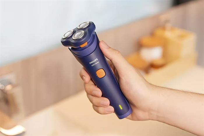 Máy cạo râu khô và ướt Philips S1880/00 Màu Xanh