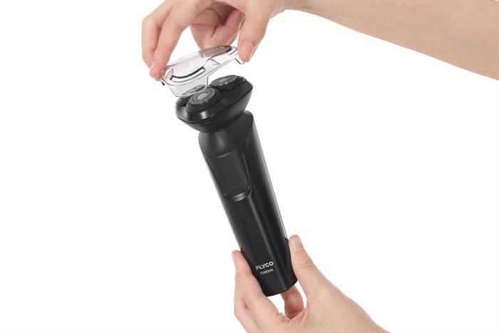 Máy cạo râu khô và ướt Flyco FS903VN Màu Đen