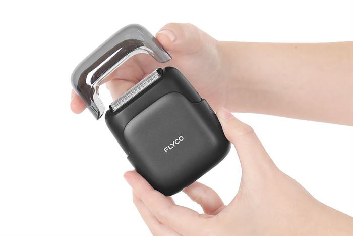 Máy cạo râu khô và ướt Flyco FS685VN Màu Đen