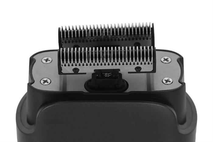 Máy cạo râu khô và ướt Flyco FS685VN Màu Đen
