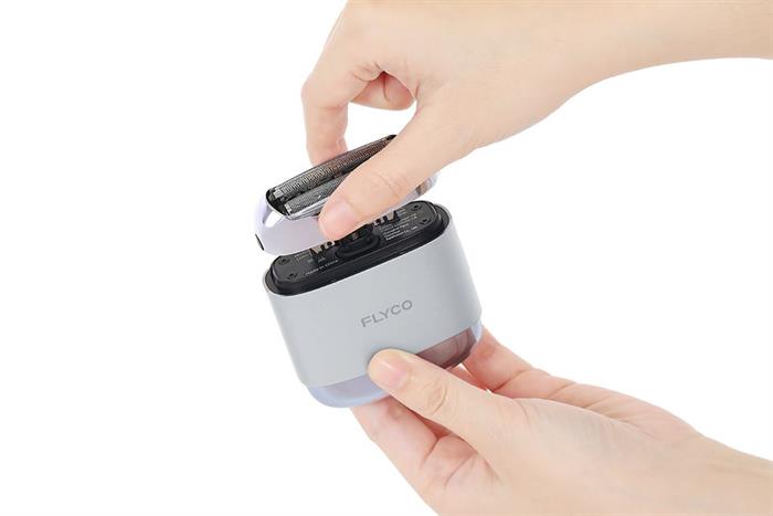 Máy cạo râu khô và ướt Flyco F8VN Bạc Màu Bạc