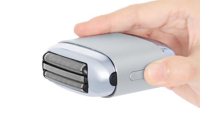 Máy cạo râu khô và ướt Flyco F8VN Bạc Màu Bạc