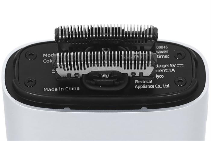 Máy cạo râu khô và ướt Flyco F8VN Bạc Màu Bạc