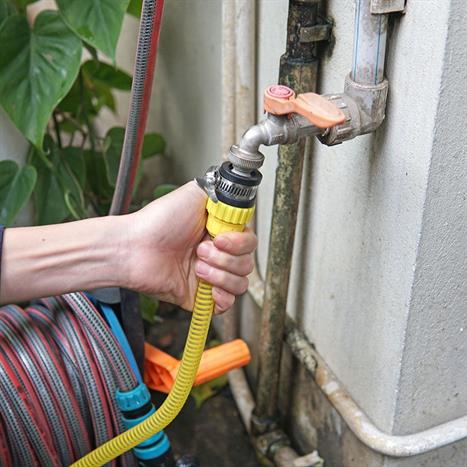 Máy rửa xe FUJIHOME 1000W PWX1AJ Màu Đỏ