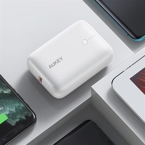 Pin sạc dự phòng Polymer 10000mAh Type C PD QC 3.0 20W Aukey PB-N83S - Trắng Màu Trắng