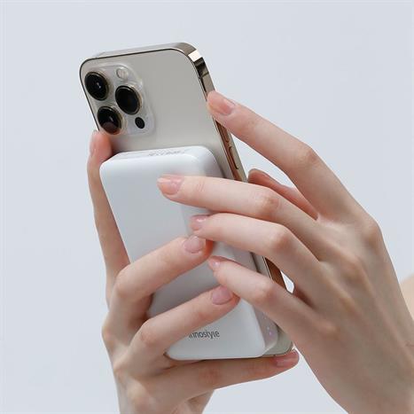 Pin sạc dự phòng Polymer 10000 mAh Type C PD QC 3.0 20W Innostyle IM20PDSLV - Bạc Màu Bạc