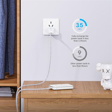 Pin sạc dự phòng Polymer 10000 mAh Type C PD QC 3.0 20W Innostyle IM20PDSLV - Bạc Màu Bạc