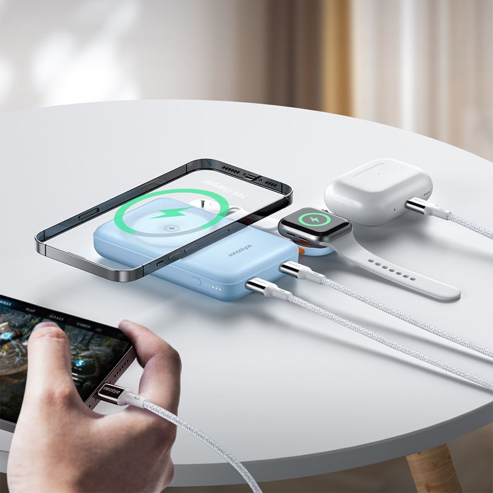 Pin sạc dự phòng Polymer 10000 mAh Type C PD 20W Innostyle IW202BB - Xanh - Cổng kết nối