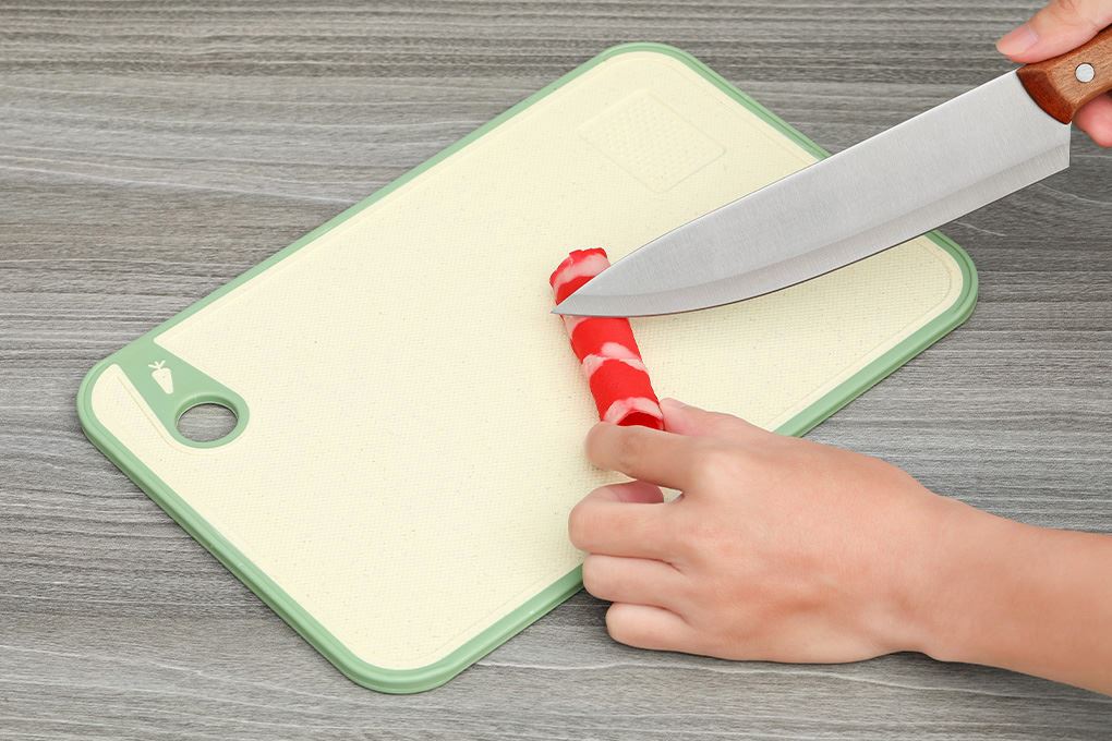 Thớt thái lúa mạch chữ nhật 30 x 20 cm Delites CF7432 Màu Xanh lá