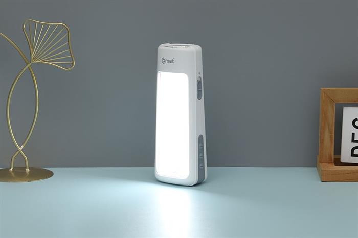 Đèn pin sạc đa năng Comet CRT456 Màu Trắng