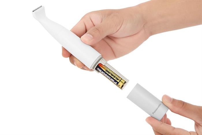 Máy làm sạch lông Panasonic ES-WV62BH202 Màu Trắng