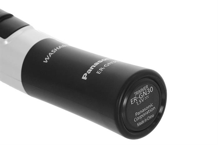 Máy tỉa lông mũi, lông tai, lông mày và râu Panasonic ER-GN30-K453 Màu Đen