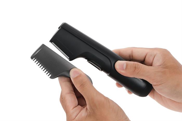 Tông đơ cạo lông pin AA Panasonic ER-GK20-K401 Màu Đen