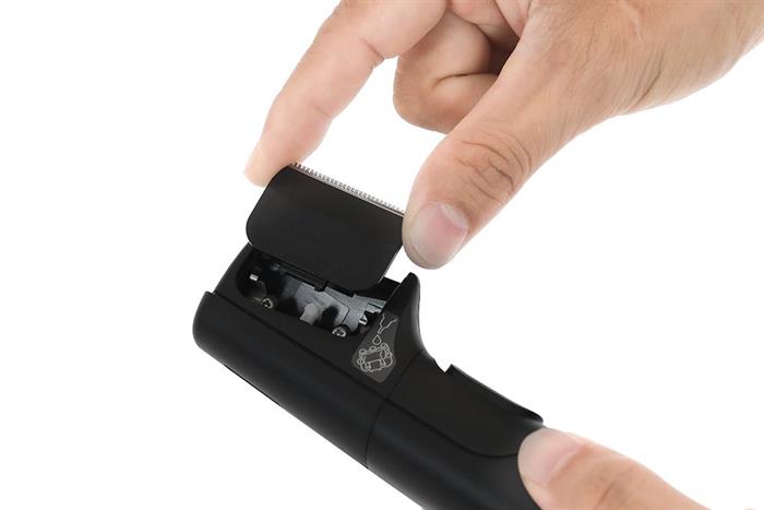 Tông đơ cạo lông pin AA Panasonic ER-GK20-K401 Màu Đen