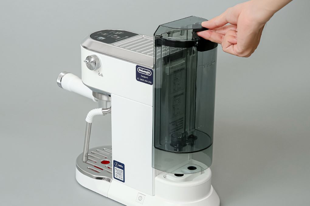 Máy pha cà phê Delonghi EC890.WI Màu Trắng