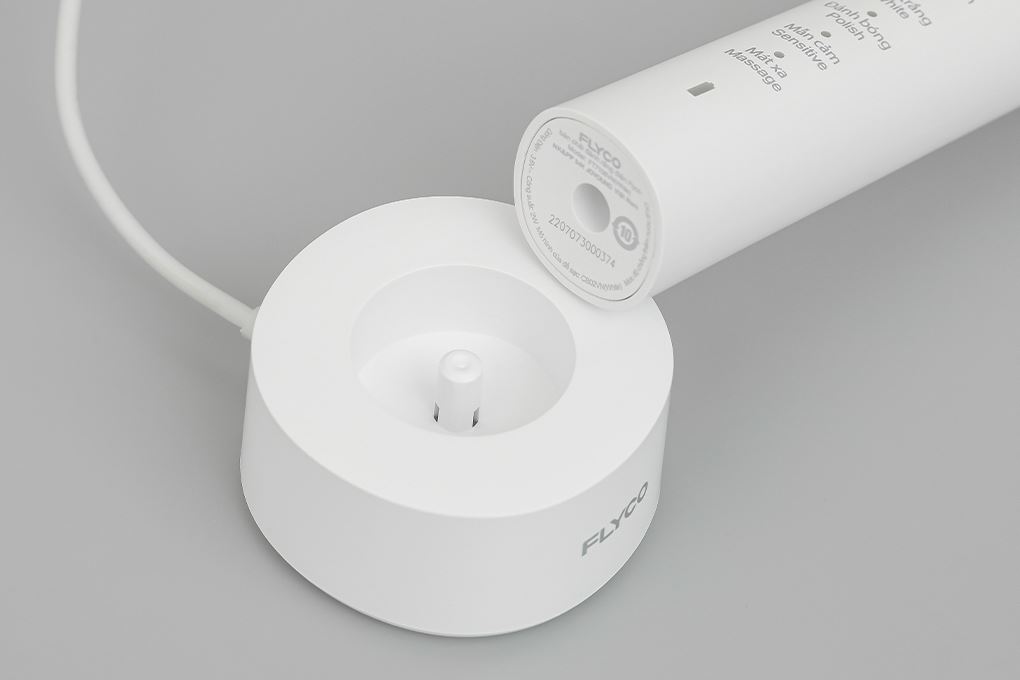 Bàn chải điện Flyco FT7108VN Màu Trắng