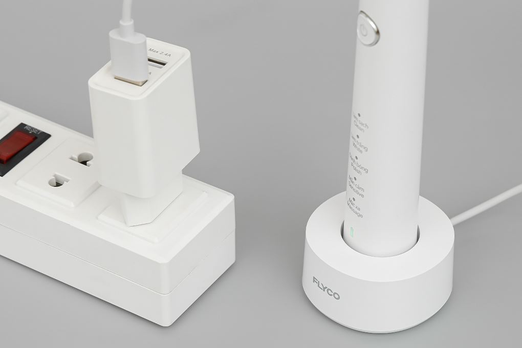 Bàn chải điện Flyco FT7108VN Màu Trắng