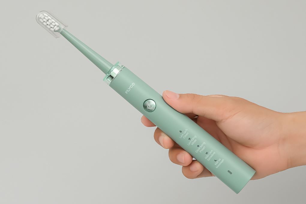 Bàn chải điện Flyco FT1701VN Màu Xanh lá