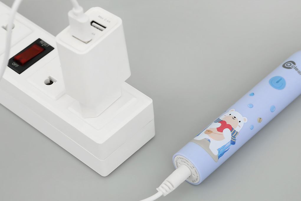 Bàn chải điện trẻ em Coclear CT6602 Màu Đen