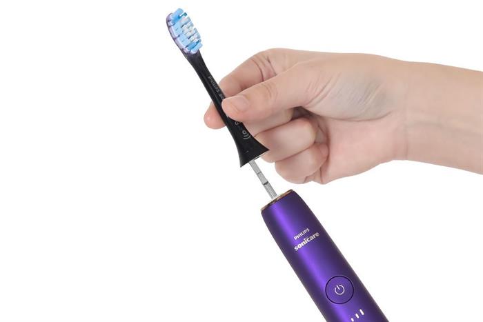 Bàn chải đánh răng điện Philips HX9911/74 Màu Đen - Tím