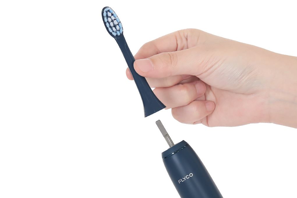 Bàn chải điện Flyco FT7105VN - Xanh Màu Xanh Dương