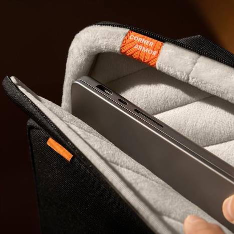 Túi đeo chống sốc laptop 15/16 inch Tomtoc A03F2D1 Đen Màu Đen