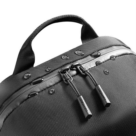 Túi đeo chống sốc laptop 14 inch Tomtoc T24M1D1 Đen Màu Đen